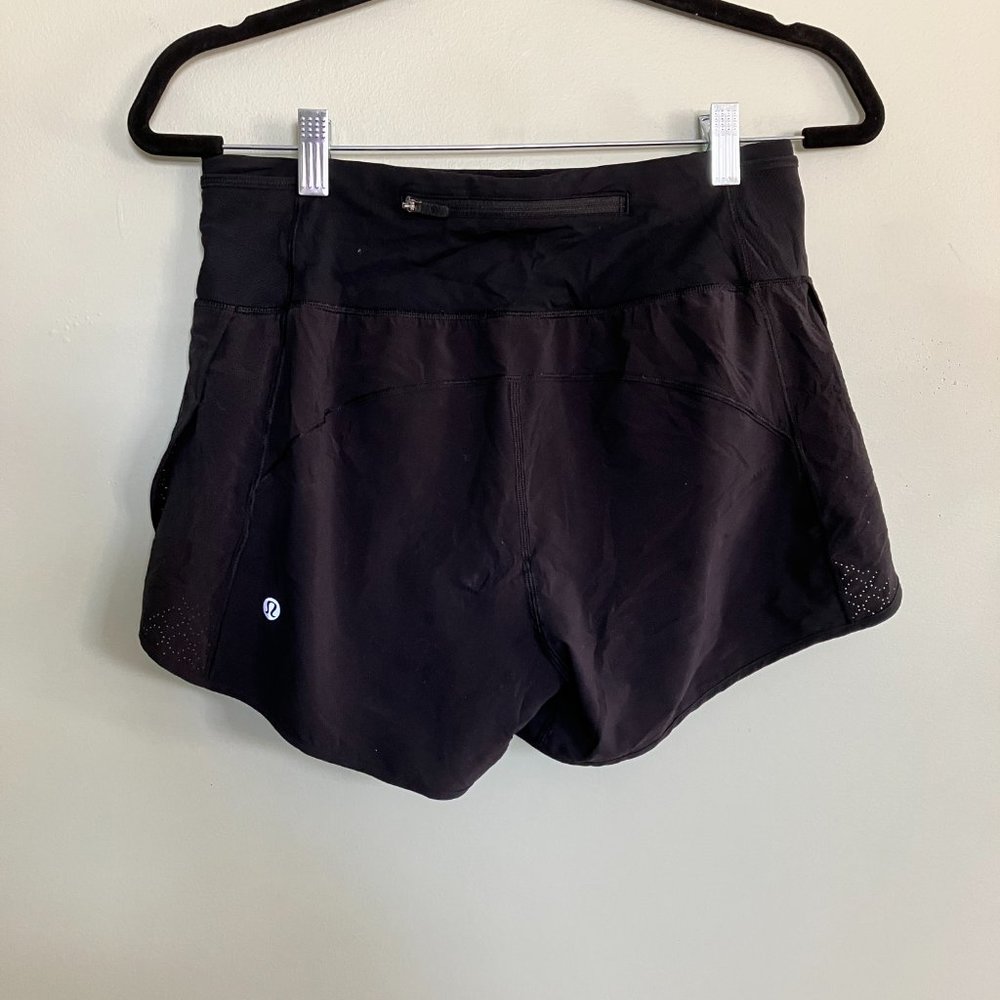 Lululemon Real Quick Short Perforated 3.5" size 6 - Picture 5 of 11